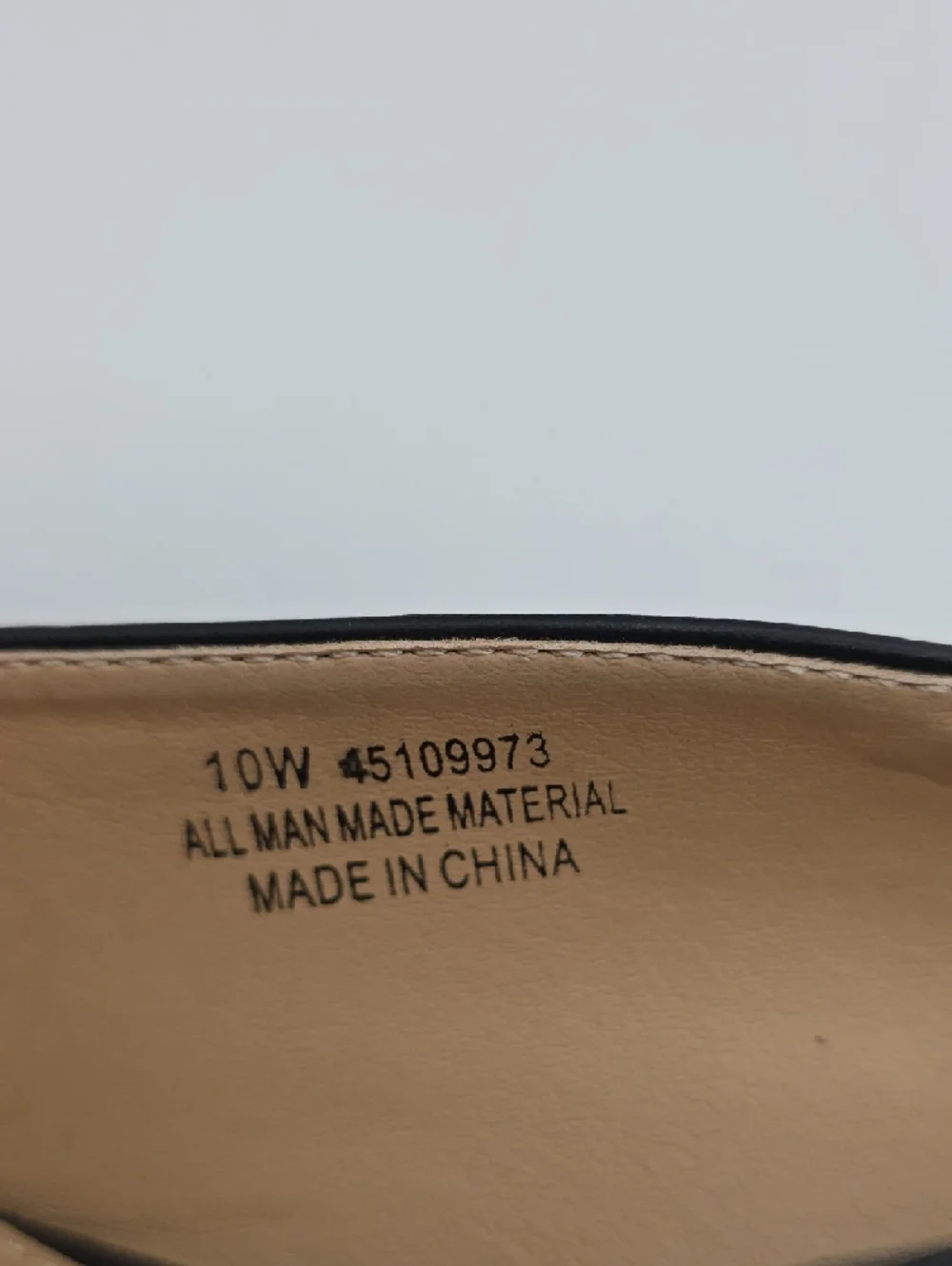C Est. 1946 sophisticated black